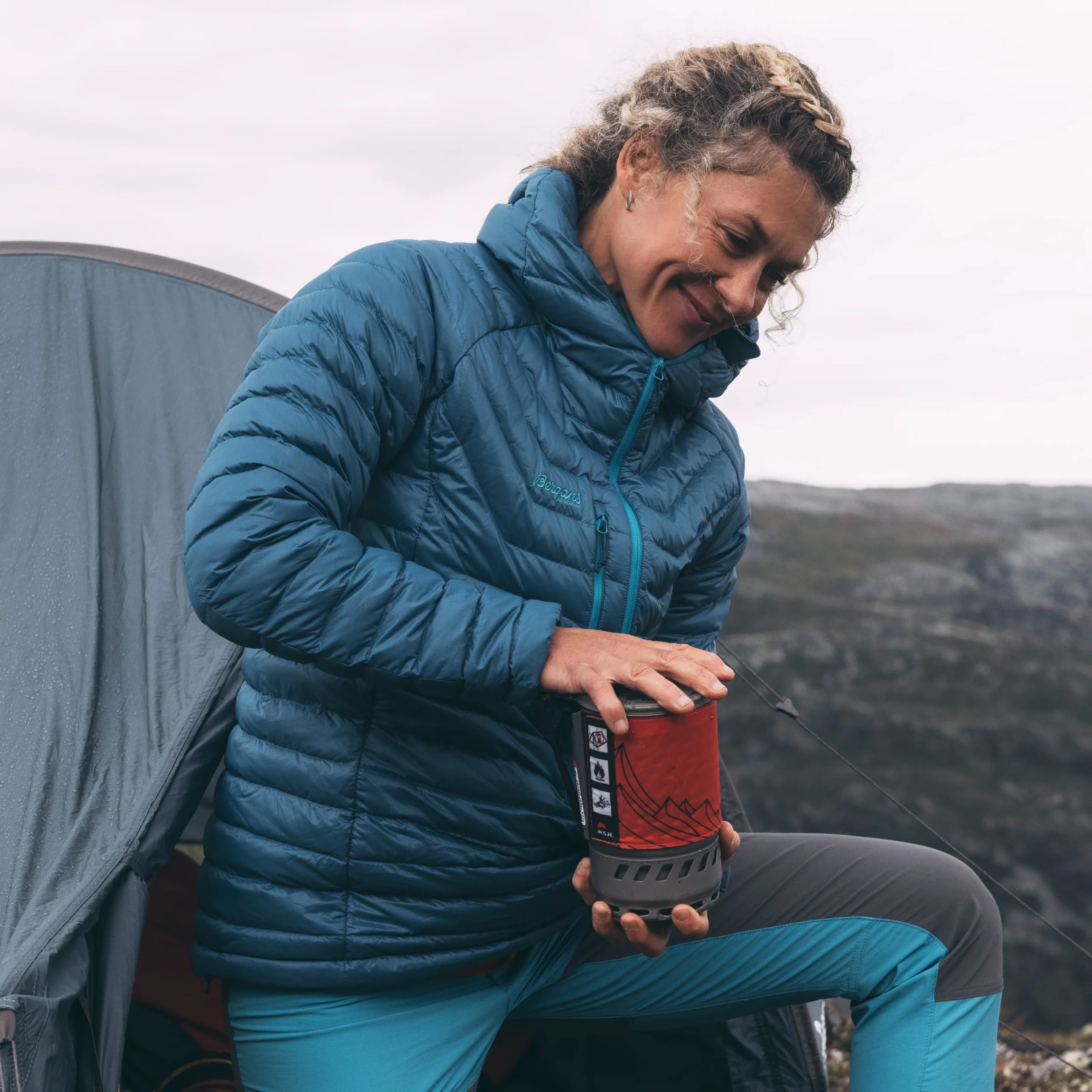 Discount Bergans Cecilie Down Light Anorak - Deep Sea Blue