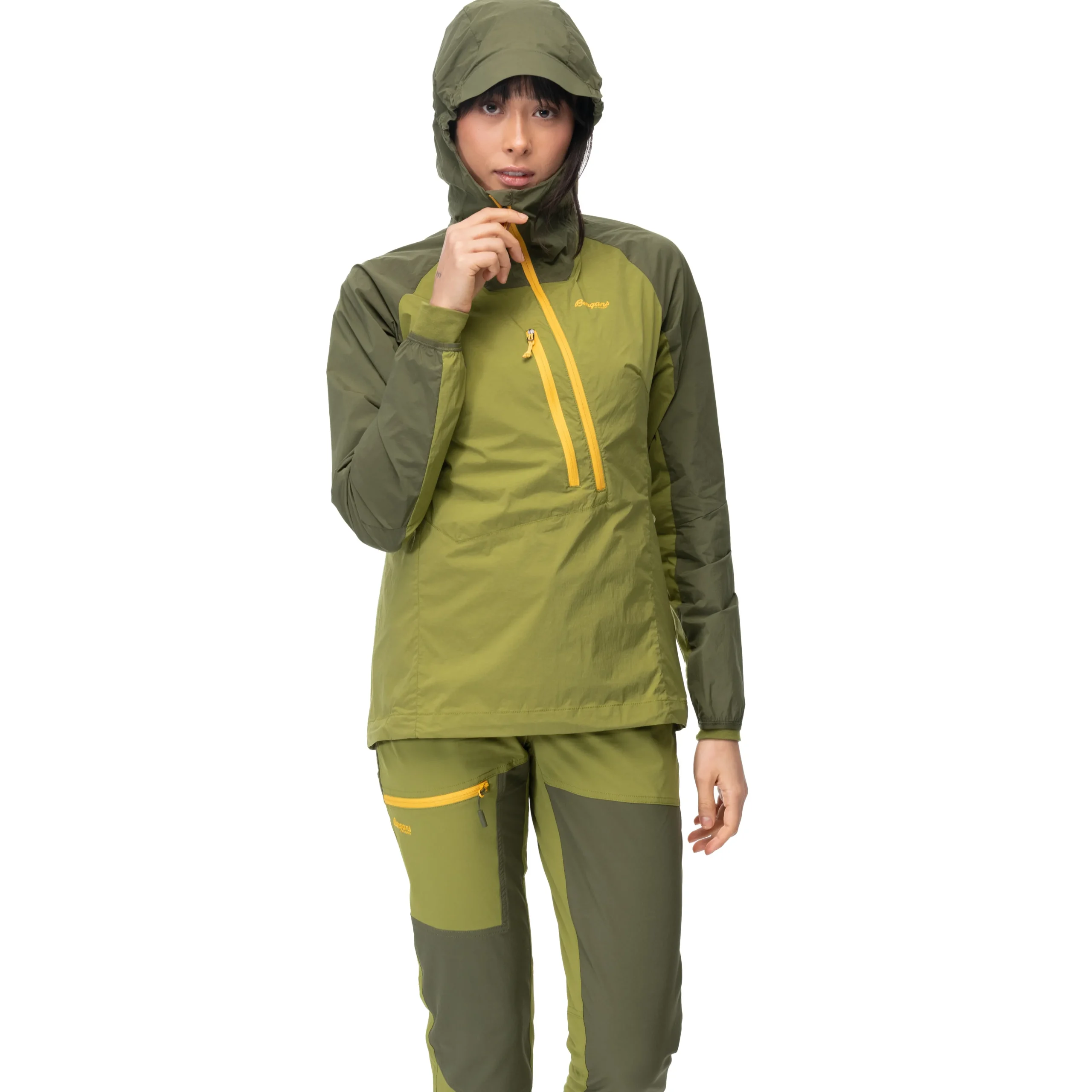 Clearance Bergans Cecilie Light Wind Anorak - Trail Green / Dark Olive Green