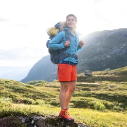 Outlet Bergans Cecilie Light Wind Anorak - Clear Ice Blue