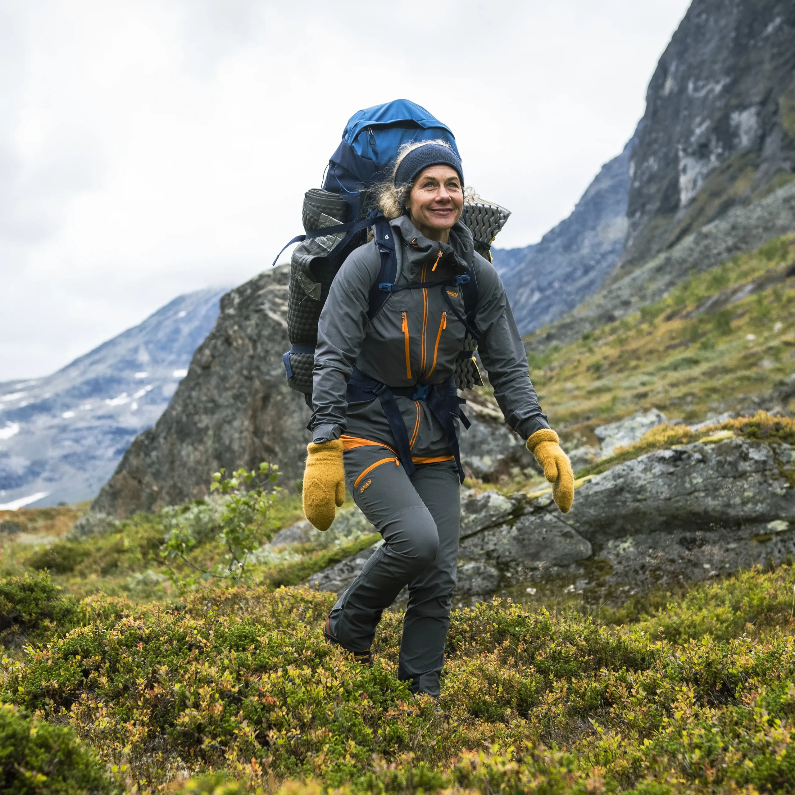 Best Bergans Cecilie Mountain Softshell Jacket - Solid Dark Grey