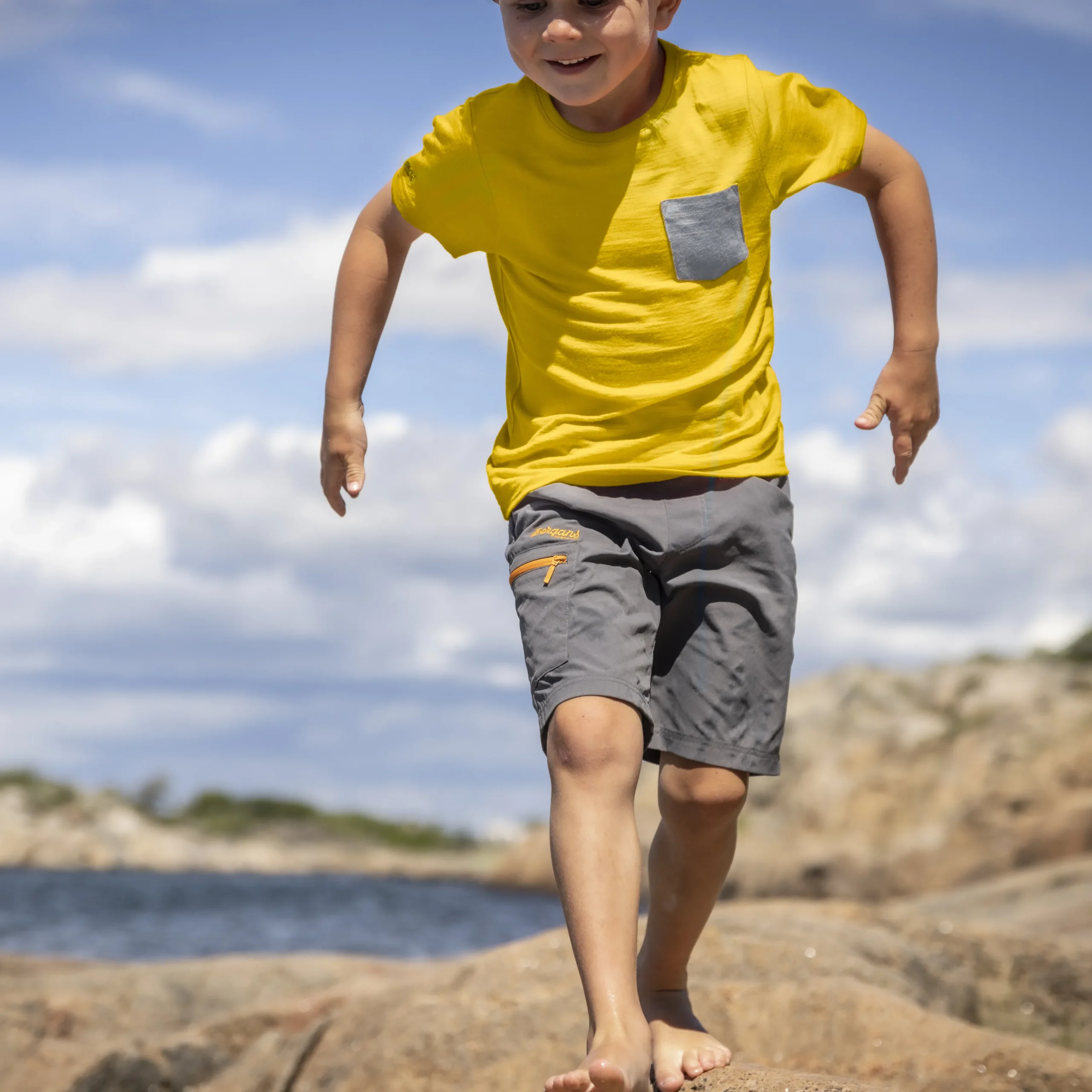 Sale Bergans Lilletind Kids Shorts - Solid Dark Grey