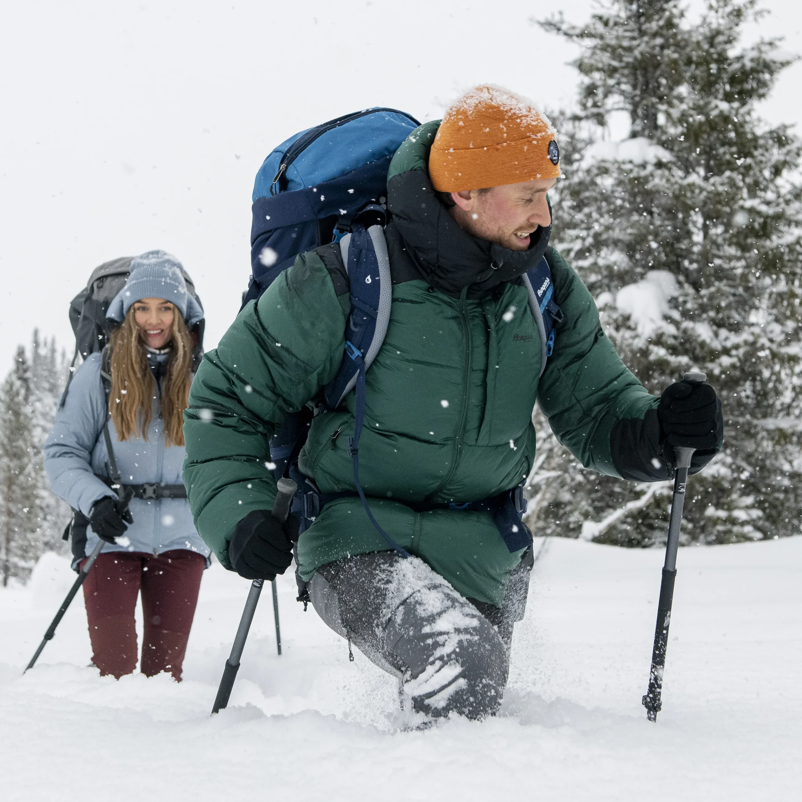Store Bergans Magma Warm Down Jacket W/Hood Men - Duke Green / Black