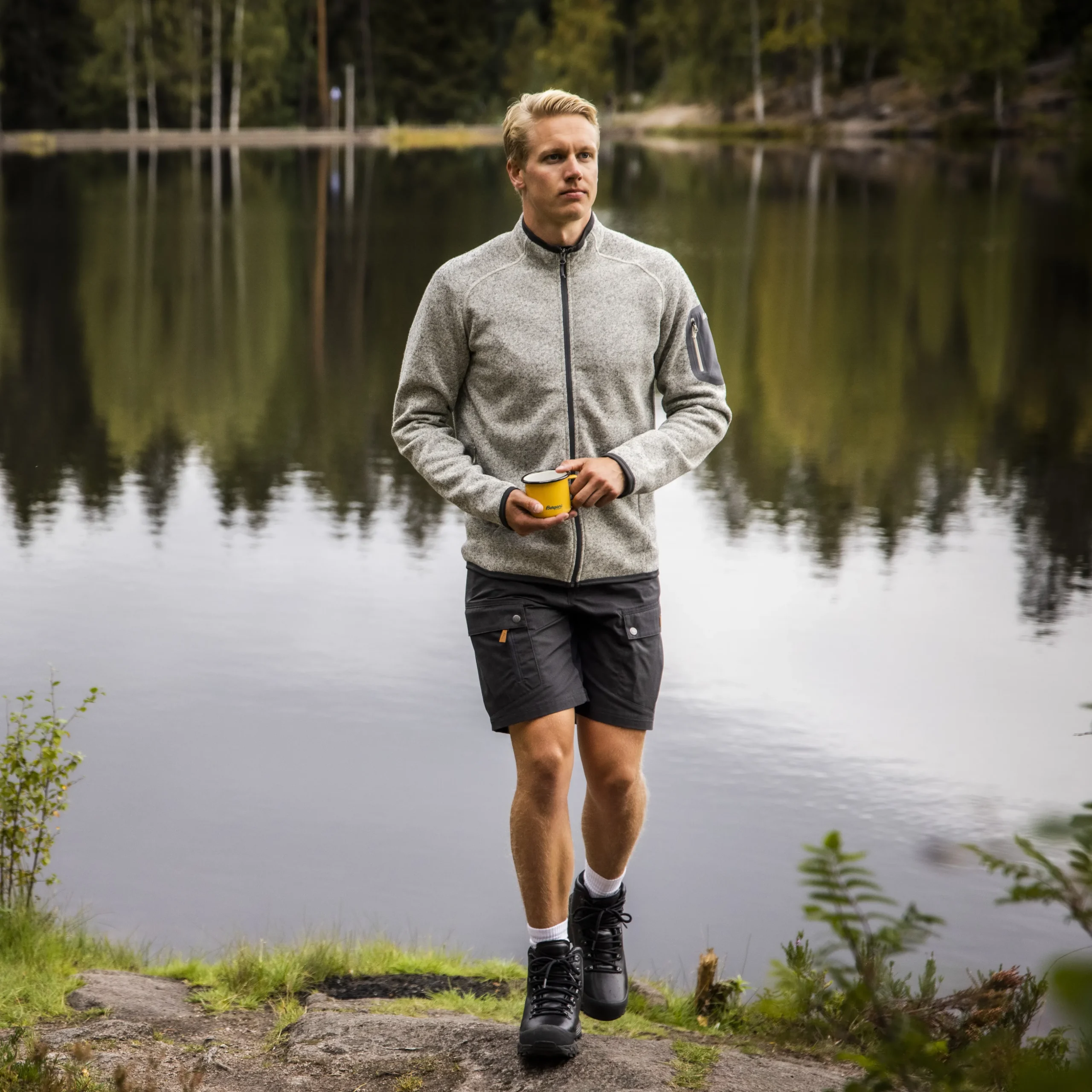Discount Bergans Nordmarka Favor Outdoor Shorts Men - Solid Charcoal