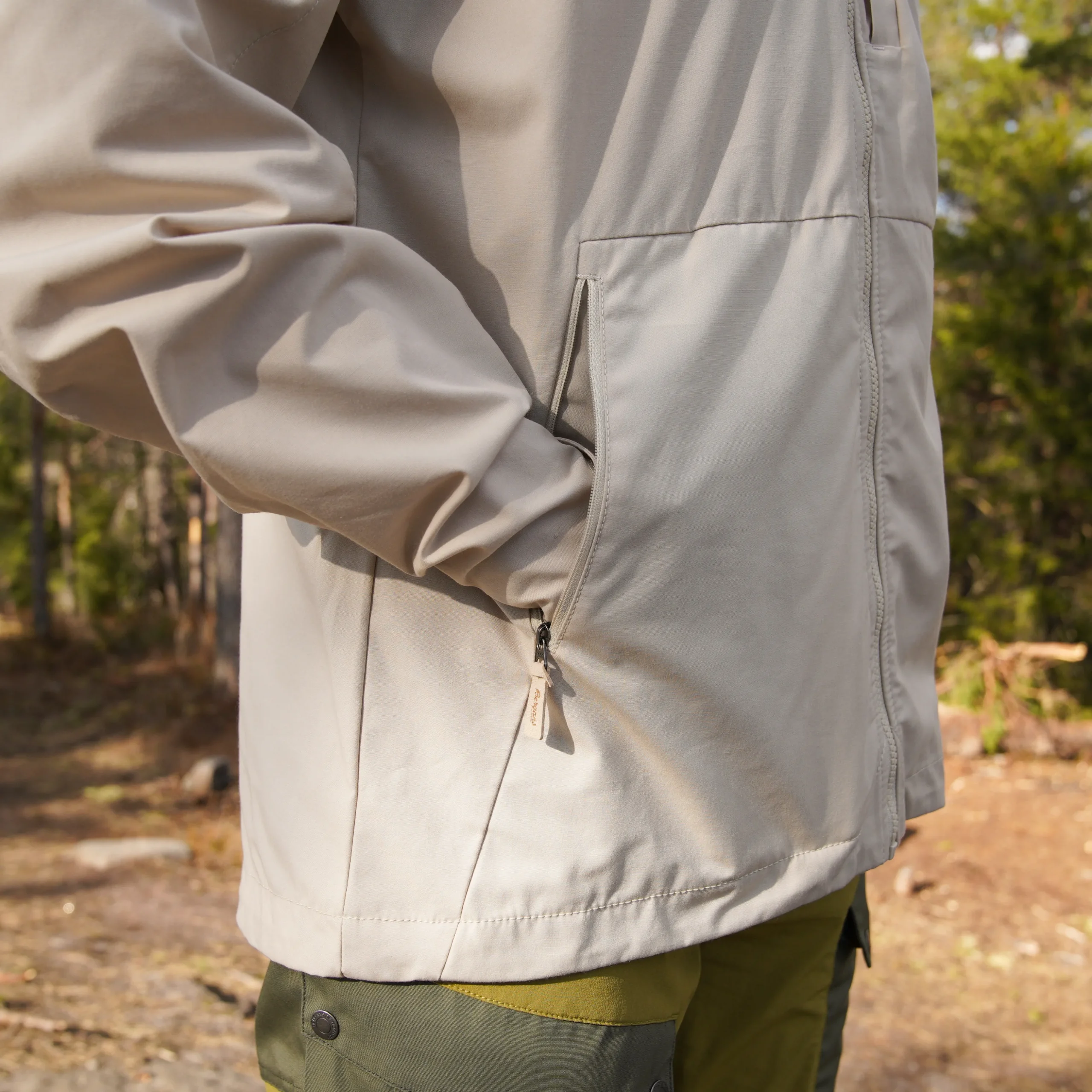 Fashion Bergans Nordmarka Leaf Light Wind Jacket Men - Chalk Sand