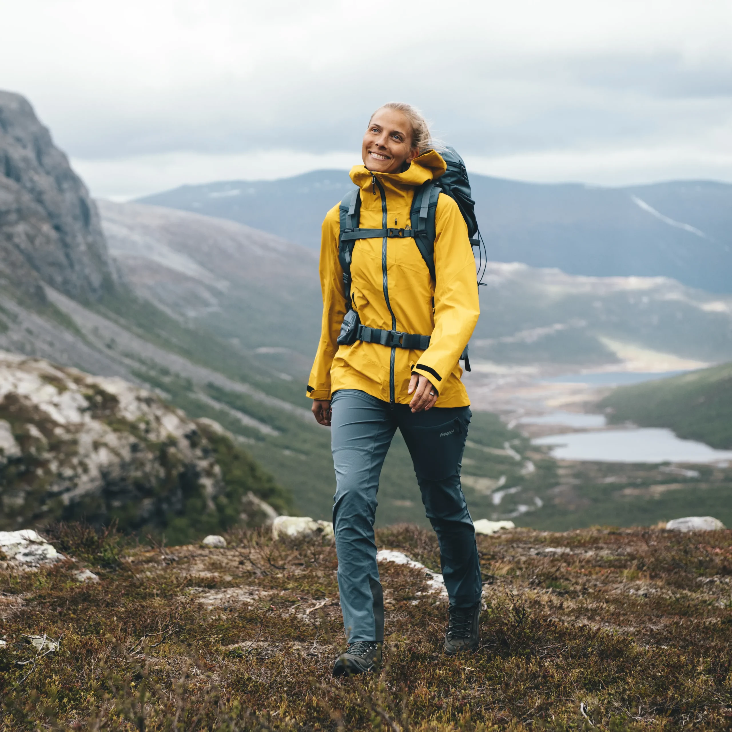 Cheap Bergans Rabot V2 3L W Jacket - Light Golden Yellow