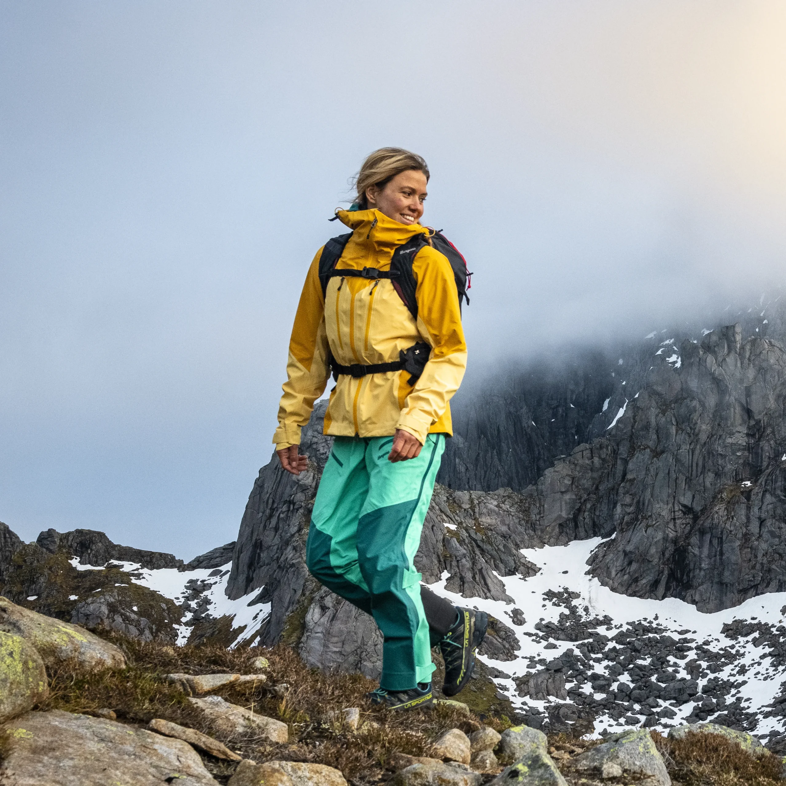 Hot Bergans Tind 3L Shell Jacket Women - Buttercup Yellow / Marigold Yellow
