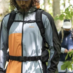 Outlet Bergans Vaagaa Light 3L Shell Jacket Men - Husky Blue / Black
