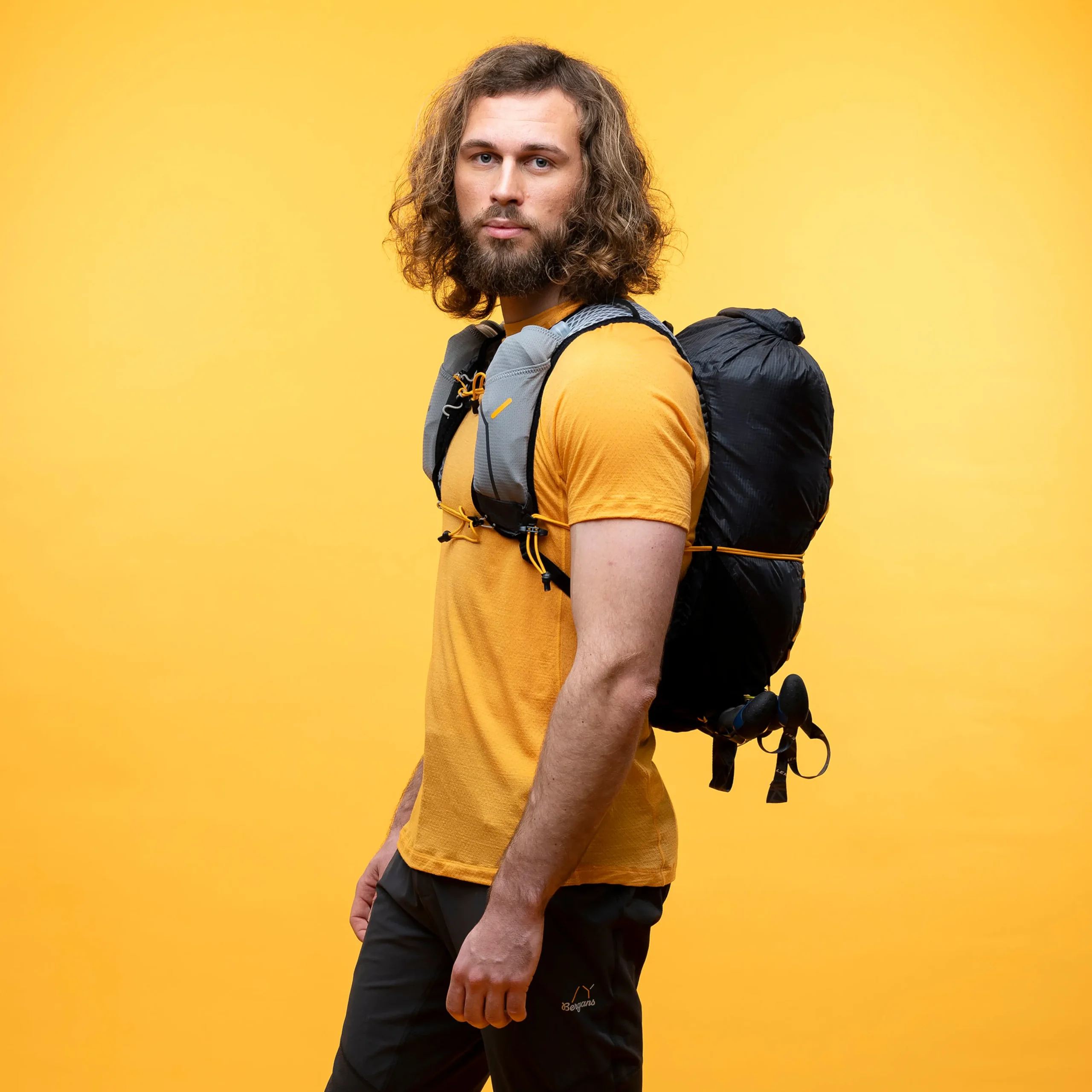 Hot Bergans Y LightLine Fastpack M/L 1-24 - Dark Shadow Grey