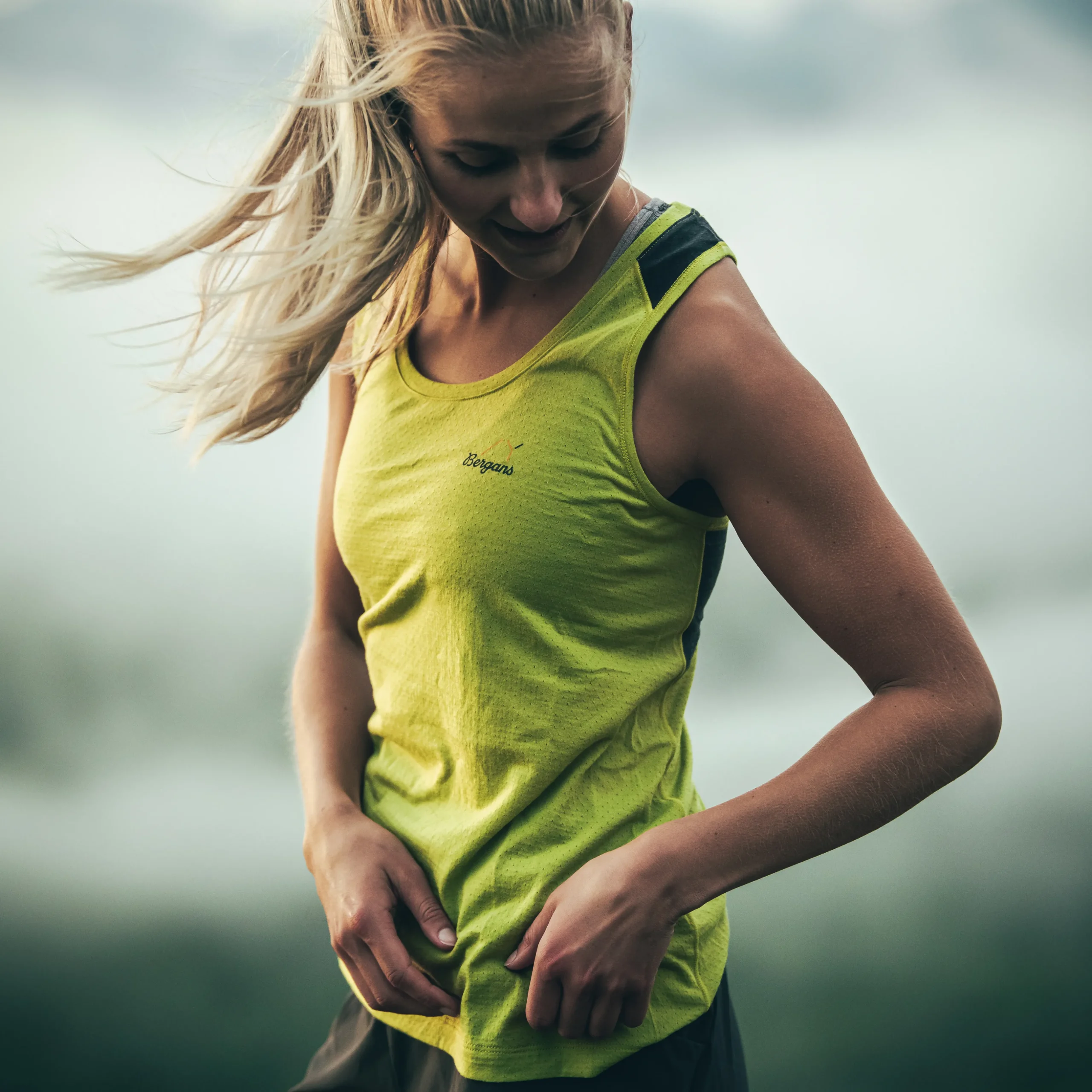 Sale Bergans Y LightLine Merino Top Women - Golden Lime Green
