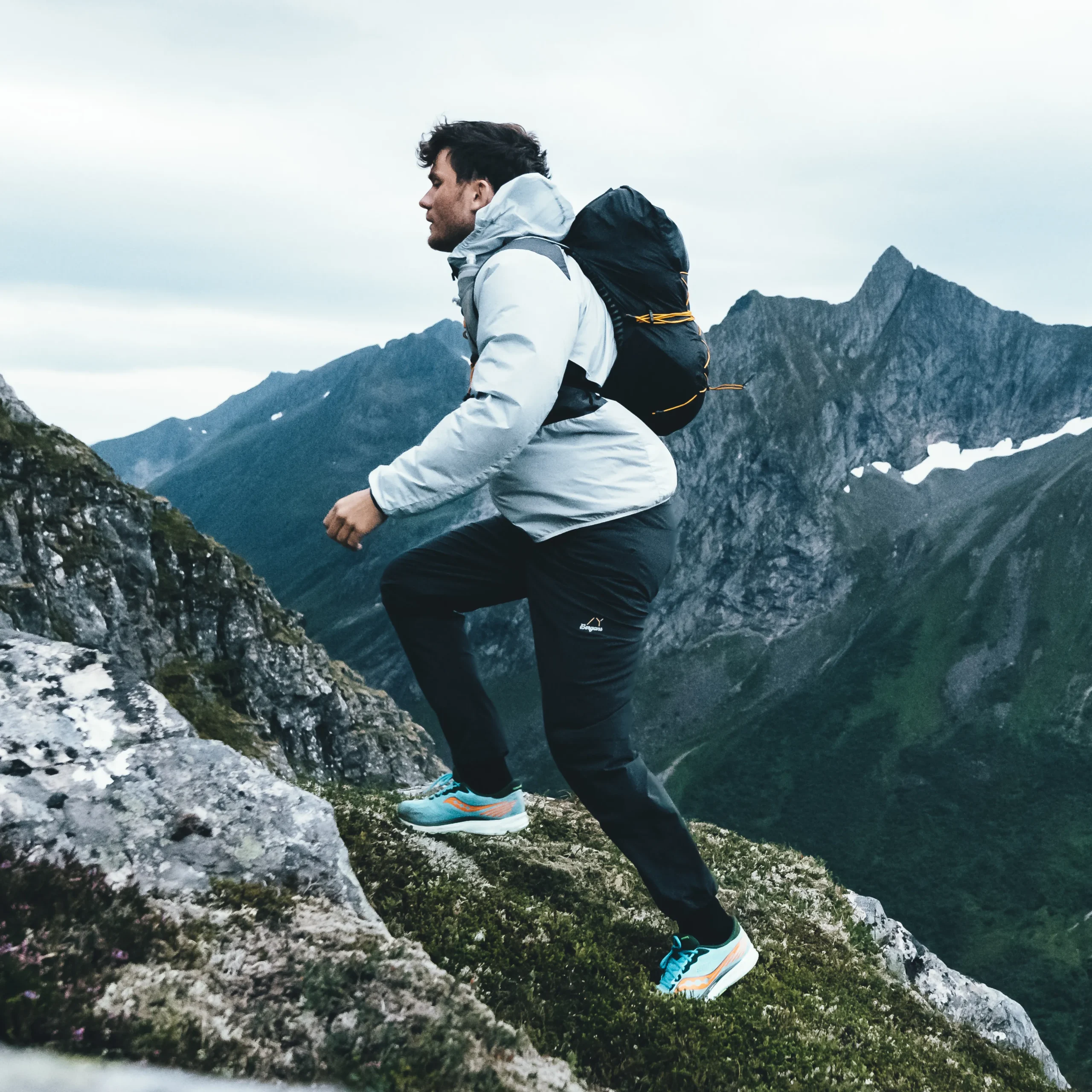 Clearance Bergans Y LightLine Vapor Pants Men - Dark Shadow Grey