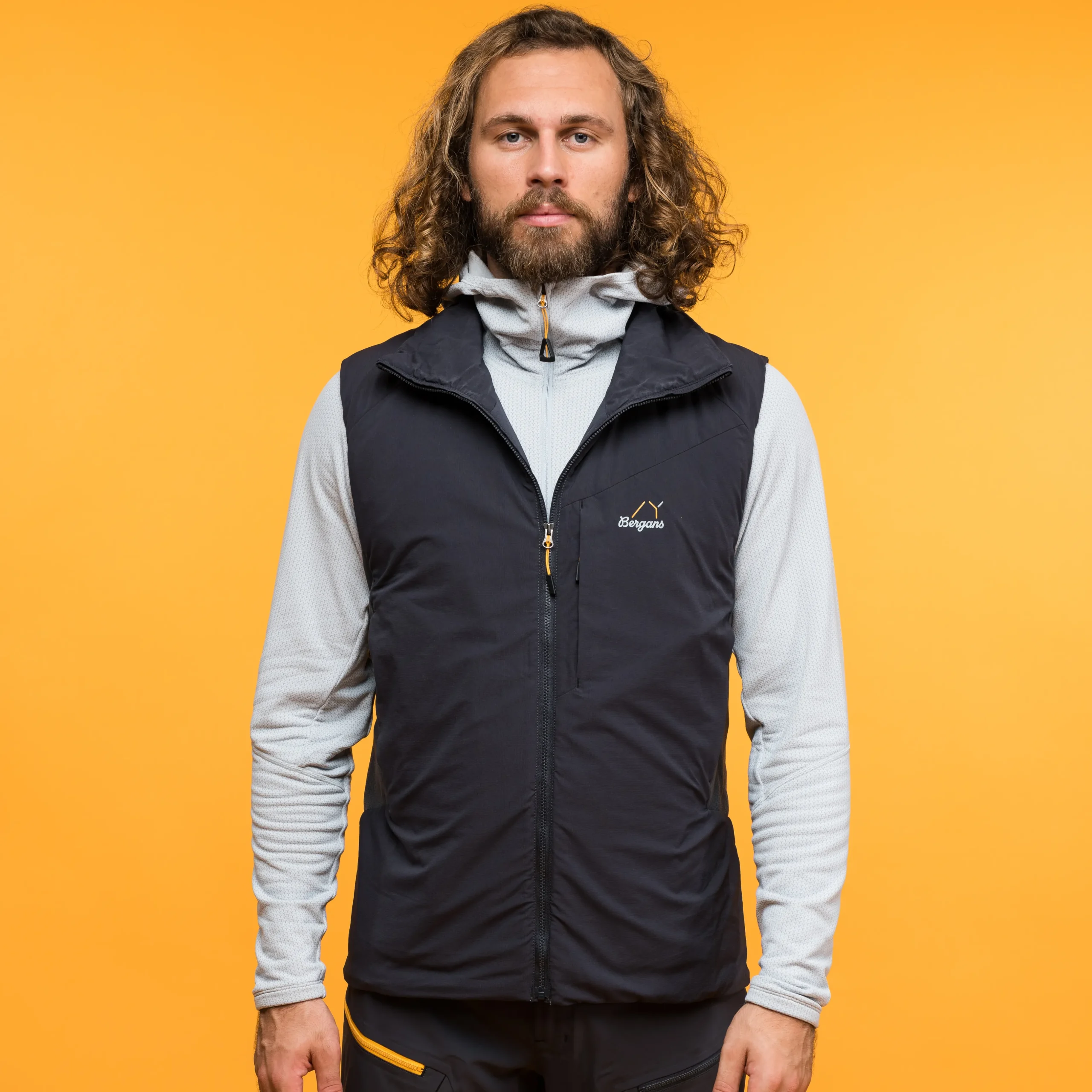 Online Bergans Y MountainLine Light Insulated Air Vest Men - Dark Shadow Grey